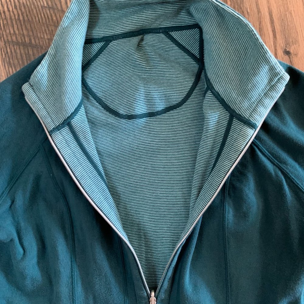 Ladies Teal Solid/ Teal Striped Reversible Long Sleeve Jacket withFull Zip - Picture 4 of 7